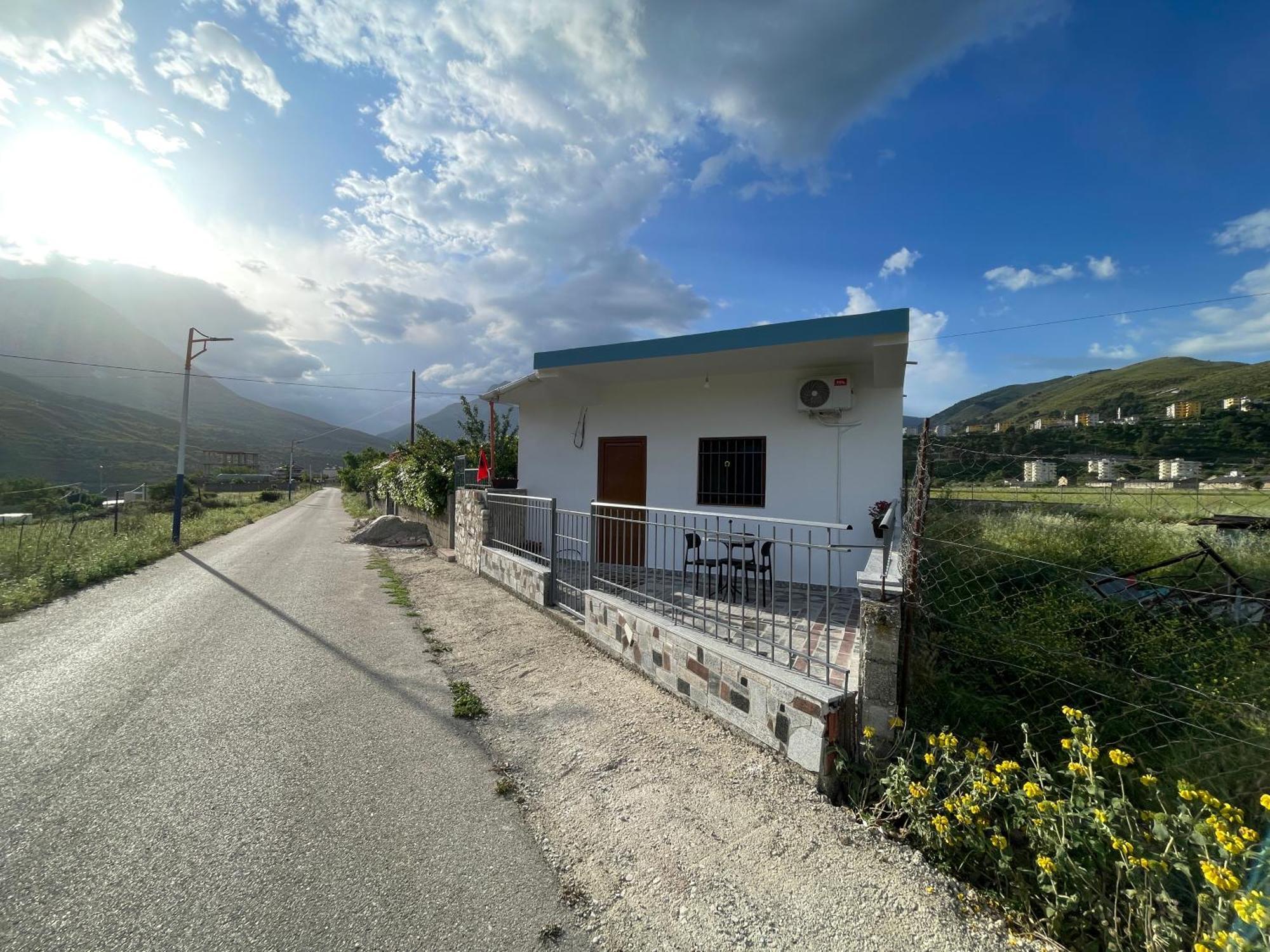 Pensión Panoramic Vew Xhanari *